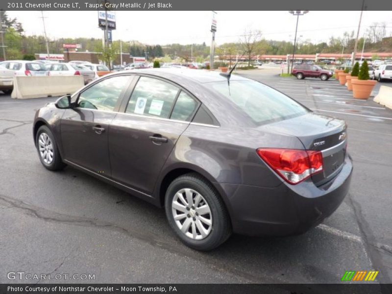Taupe Gray Metallic / Jet Black 2011 Chevrolet Cruze LT