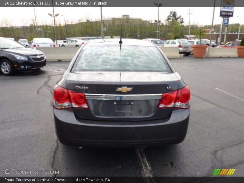 Taupe Gray Metallic / Jet Black 2011 Chevrolet Cruze LT