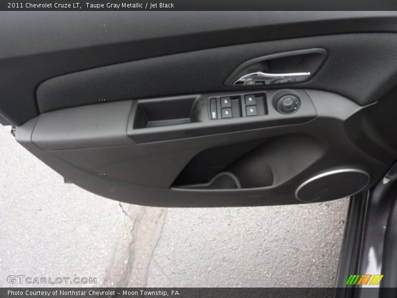 Taupe Gray Metallic / Jet Black 2011 Chevrolet Cruze LT