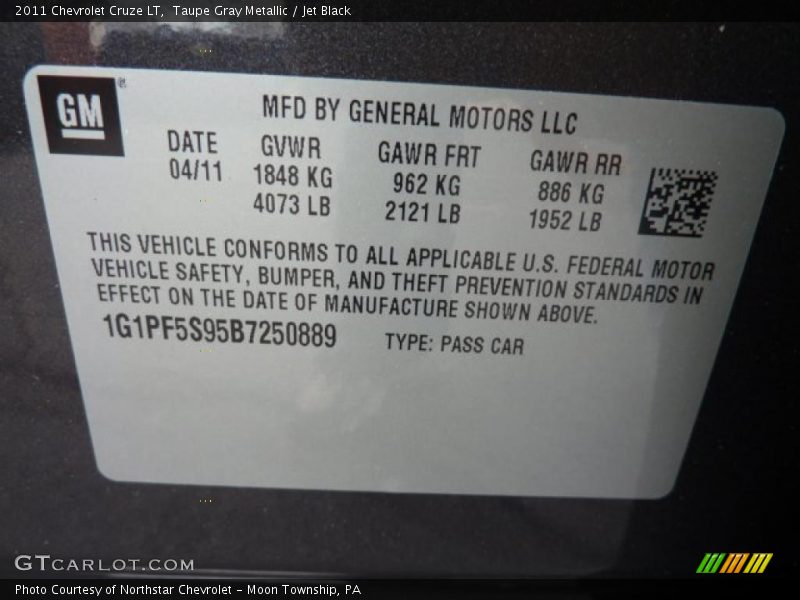 Taupe Gray Metallic / Jet Black 2011 Chevrolet Cruze LT