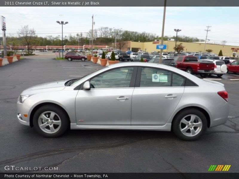 Silver Ice Metallic / Jet Black 2011 Chevrolet Cruze LT