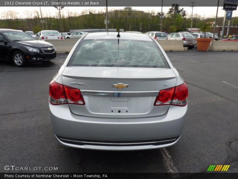 Silver Ice Metallic / Jet Black 2011 Chevrolet Cruze LT