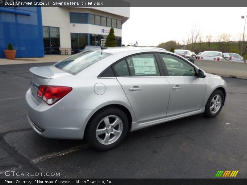 Silver Ice Metallic / Jet Black 2011 Chevrolet Cruze LT