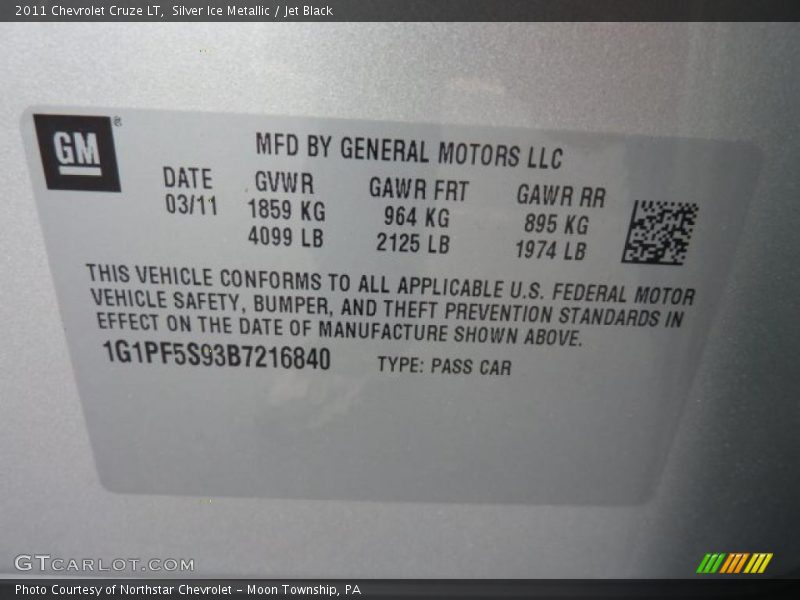 Silver Ice Metallic / Jet Black 2011 Chevrolet Cruze LT
