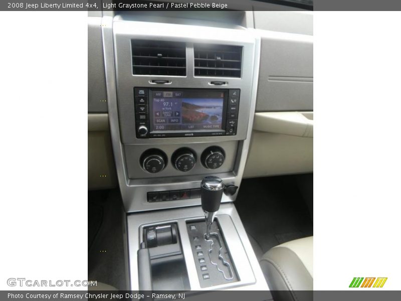 Light Graystone Pearl / Pastel Pebble Beige 2008 Jeep Liberty Limited 4x4