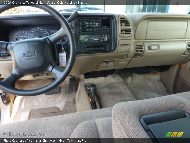 Sunset Gold Metallic / Neutral 1999 Chevrolet Tahoe LS 4x4