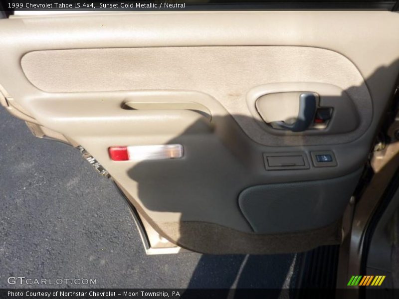Sunset Gold Metallic / Neutral 1999 Chevrolet Tahoe LS 4x4