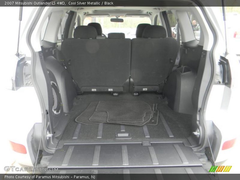Cool Silver Metallic / Black 2007 Mitsubishi Outlander LS 4WD