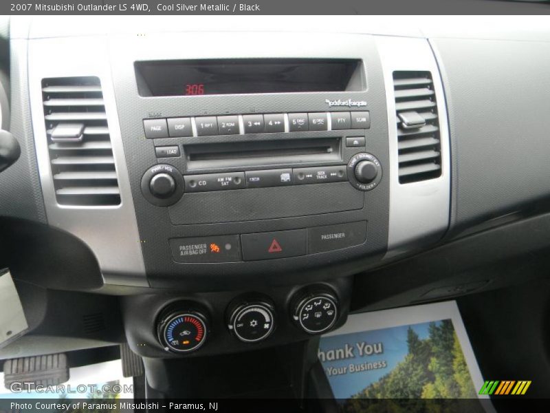Cool Silver Metallic / Black 2007 Mitsubishi Outlander LS 4WD