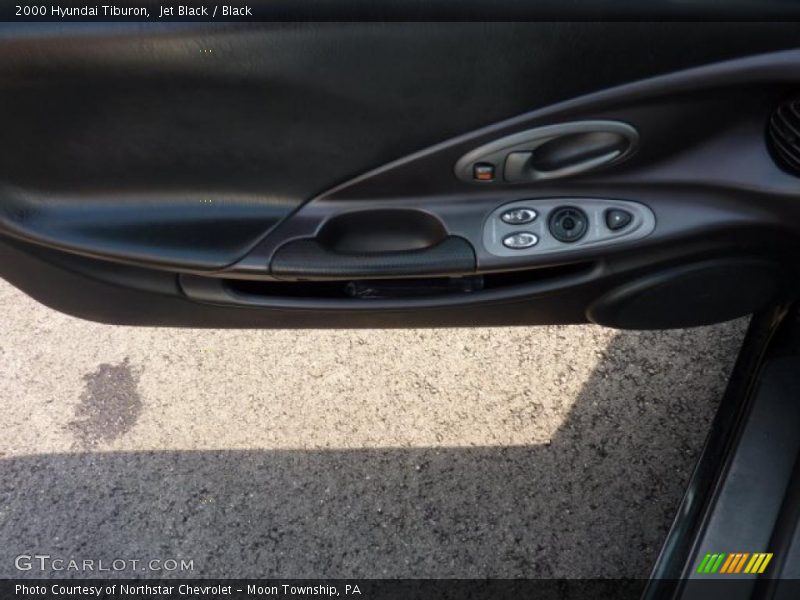 Jet Black / Black 2000 Hyundai Tiburon
