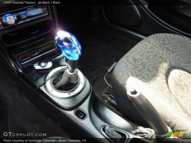 Jet Black / Black 2000 Hyundai Tiburon