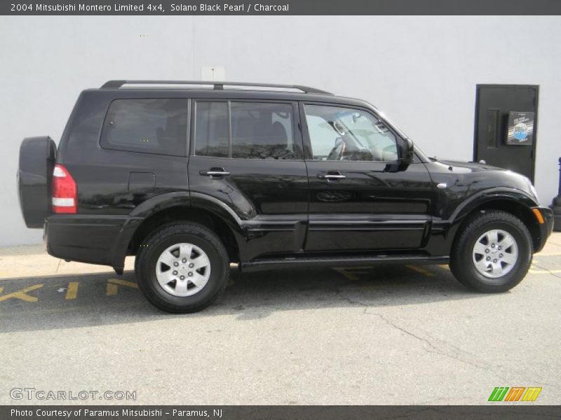 Solano Black Pearl / Charcoal 2004 Mitsubishi Montero Limited 4x4