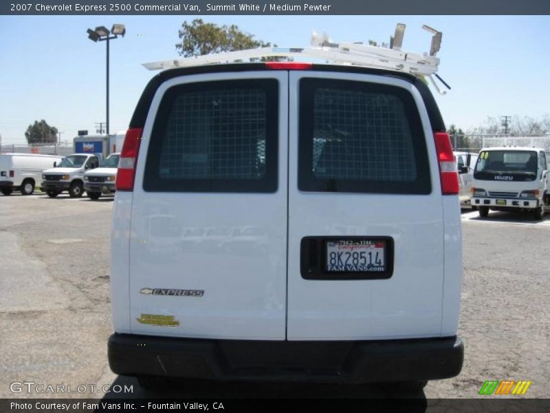 Summit White / Medium Pewter 2007 Chevrolet Express 2500 Commercial Van