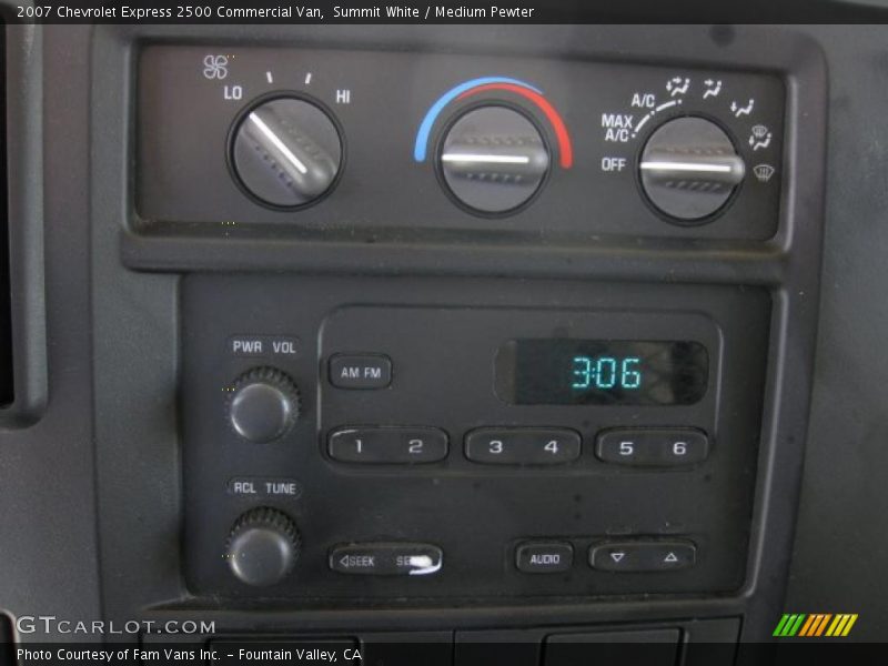 Summit White / Medium Pewter 2007 Chevrolet Express 2500 Commercial Van
