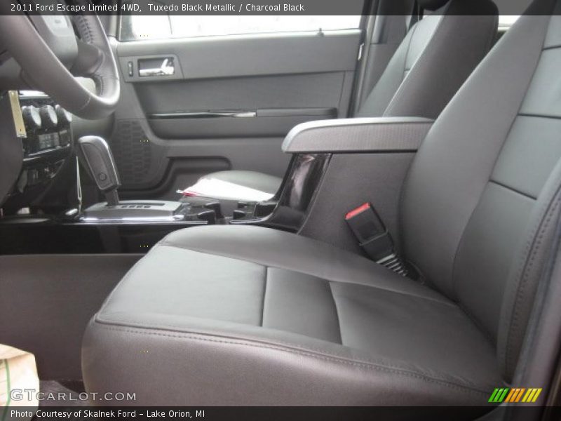 Tuxedo Black Metallic / Charcoal Black 2011 Ford Escape Limited 4WD