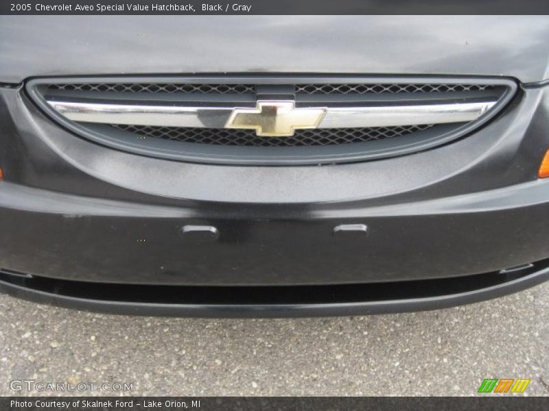 Black / Gray 2005 Chevrolet Aveo Special Value Hatchback