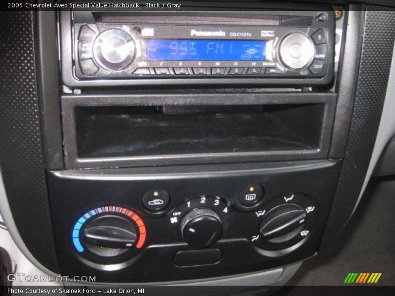 Black / Gray 2005 Chevrolet Aveo Special Value Hatchback