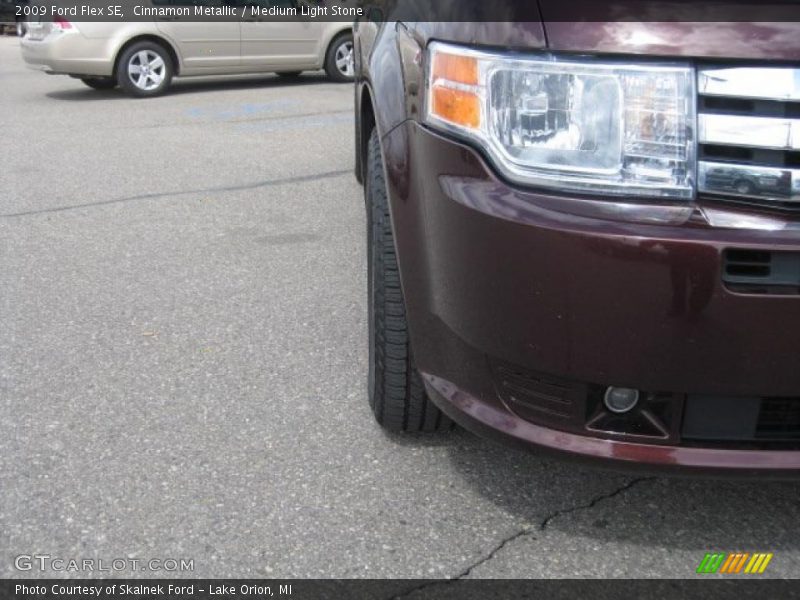 Cinnamon Metallic / Medium Light Stone 2009 Ford Flex SE