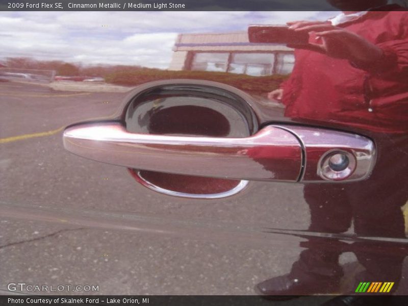 Cinnamon Metallic / Medium Light Stone 2009 Ford Flex SE