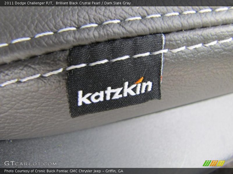Brilliant Black Crystal Pearl / Dark Slate Gray 2011 Dodge Challenger R/T