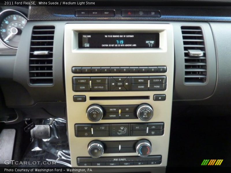 White Suede / Medium Light Stone 2011 Ford Flex SE