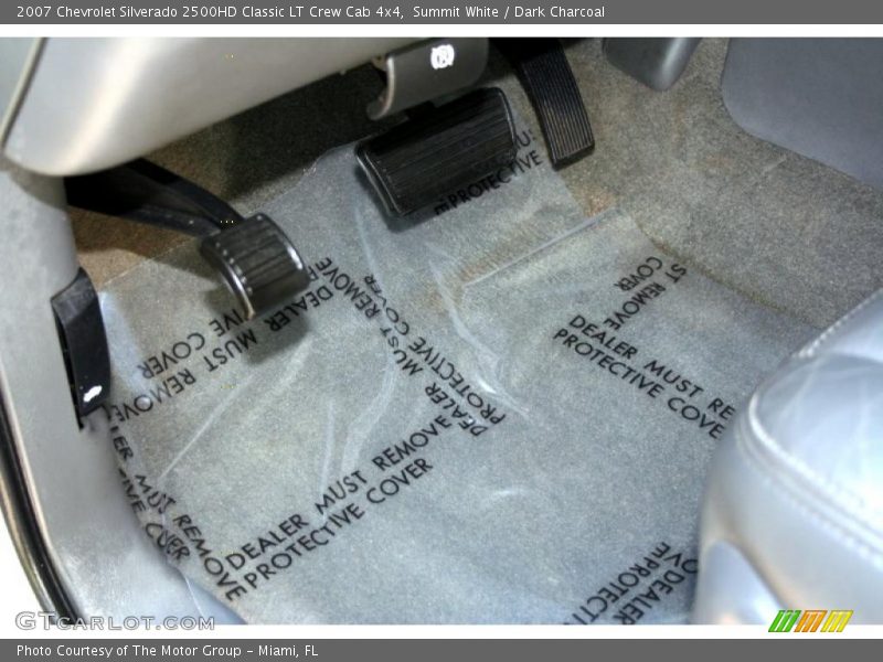 Summit White / Dark Charcoal 2007 Chevrolet Silverado 2500HD Classic LT Crew Cab 4x4