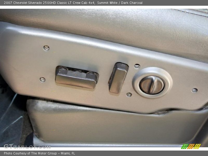 Summit White / Dark Charcoal 2007 Chevrolet Silverado 2500HD Classic LT Crew Cab 4x4