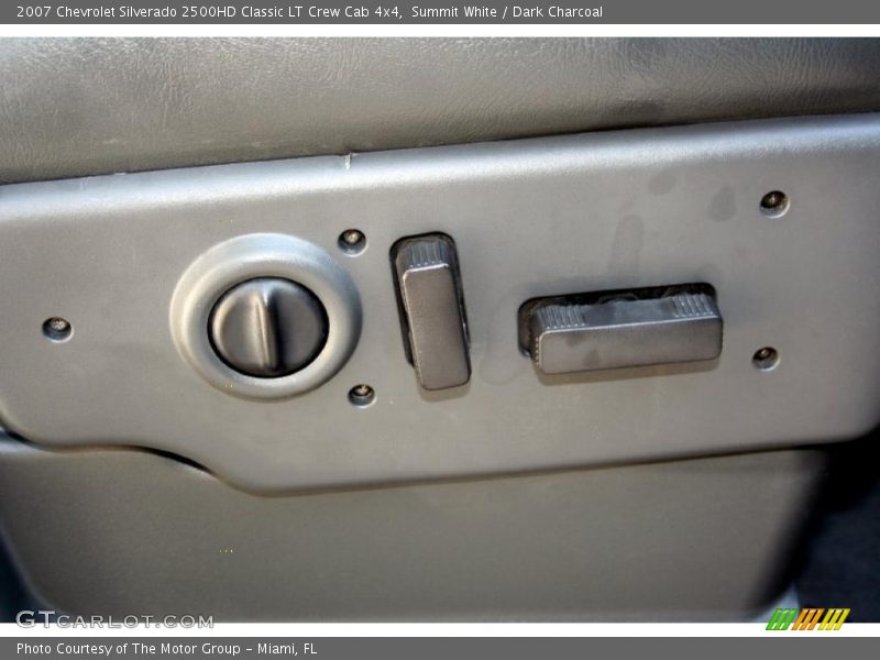 Summit White / Dark Charcoal 2007 Chevrolet Silverado 2500HD Classic LT Crew Cab 4x4