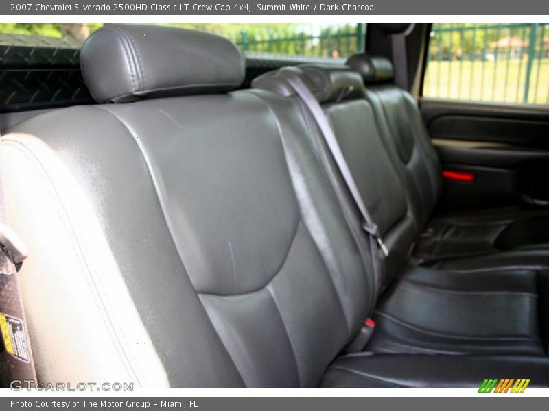 Summit White / Dark Charcoal 2007 Chevrolet Silverado 2500HD Classic LT Crew Cab 4x4