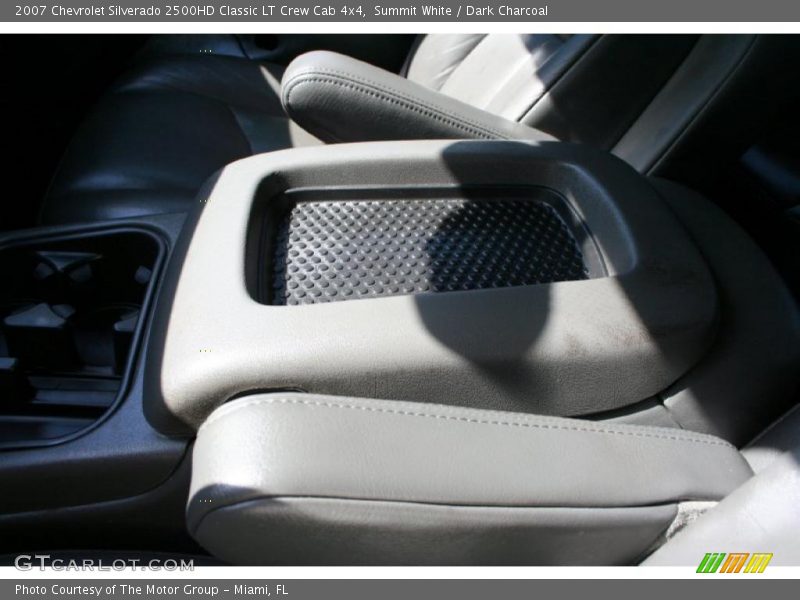 Summit White / Dark Charcoal 2007 Chevrolet Silverado 2500HD Classic LT Crew Cab 4x4