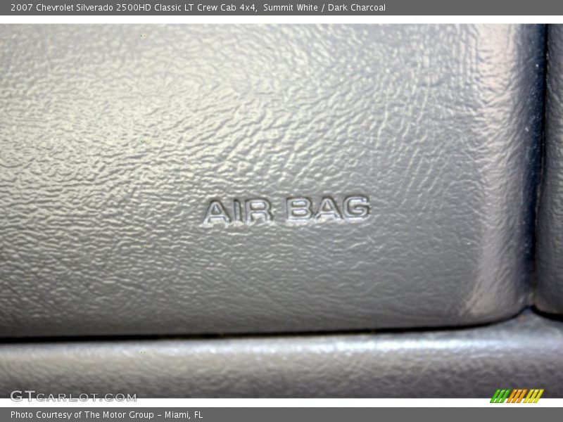 Summit White / Dark Charcoal 2007 Chevrolet Silverado 2500HD Classic LT Crew Cab 4x4