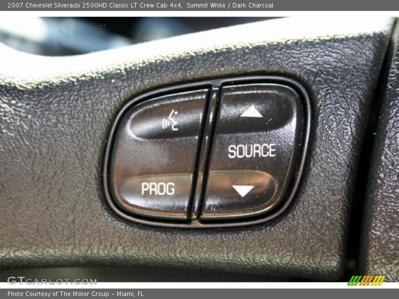 Summit White / Dark Charcoal 2007 Chevrolet Silverado 2500HD Classic LT Crew Cab 4x4