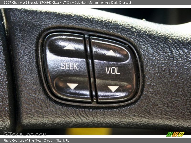 Summit White / Dark Charcoal 2007 Chevrolet Silverado 2500HD Classic LT Crew Cab 4x4