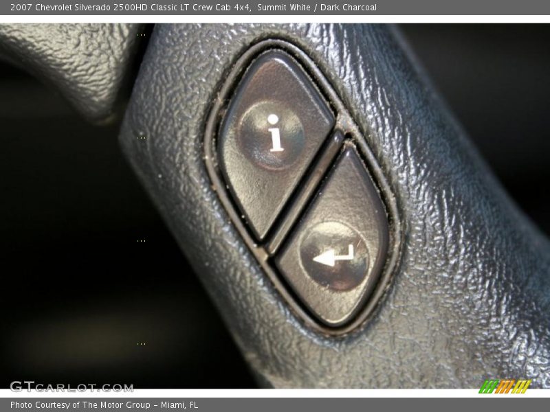 Summit White / Dark Charcoal 2007 Chevrolet Silverado 2500HD Classic LT Crew Cab 4x4