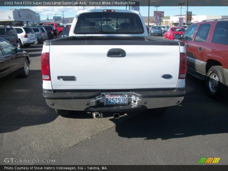 Oxford White / Medium Flint 2002 Ford F250 Super Duty Lariat SuperCab 4x4