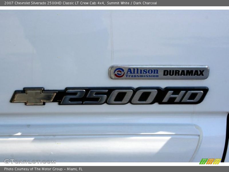 Summit White / Dark Charcoal 2007 Chevrolet Silverado 2500HD Classic LT Crew Cab 4x4