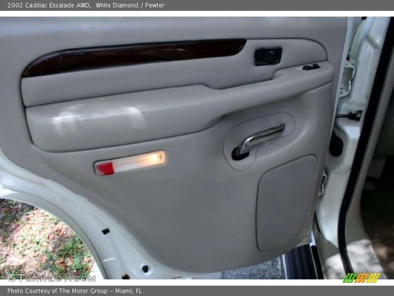 White Diamond / Pewter 2002 Cadillac Escalade AWD