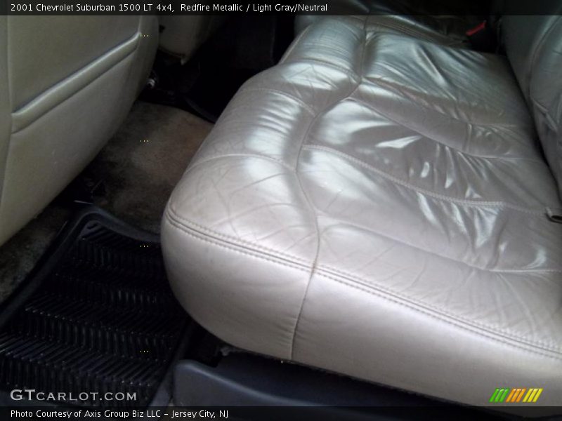 Redfire Metallic / Light Gray/Neutral 2001 Chevrolet Suburban 1500 LT 4x4