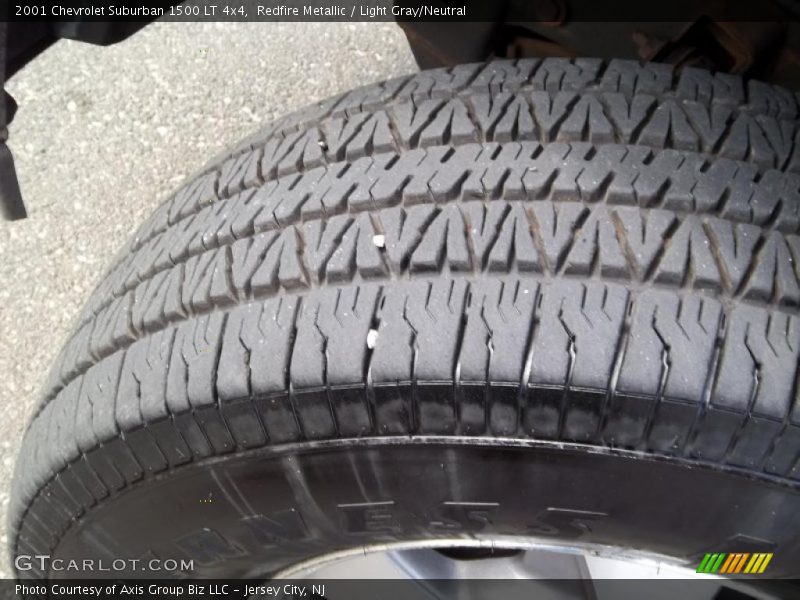 Redfire Metallic / Light Gray/Neutral 2001 Chevrolet Suburban 1500 LT 4x4