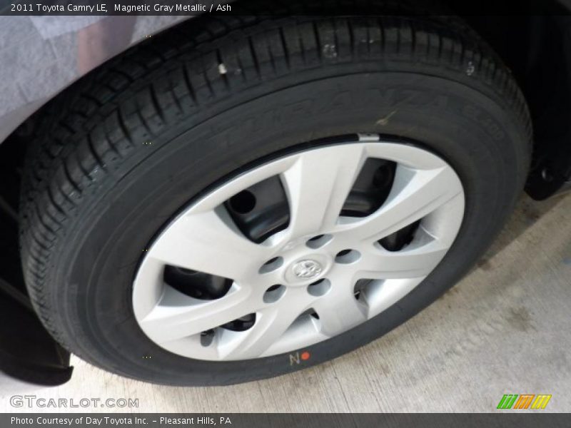 Magnetic Gray Metallic / Ash 2011 Toyota Camry LE