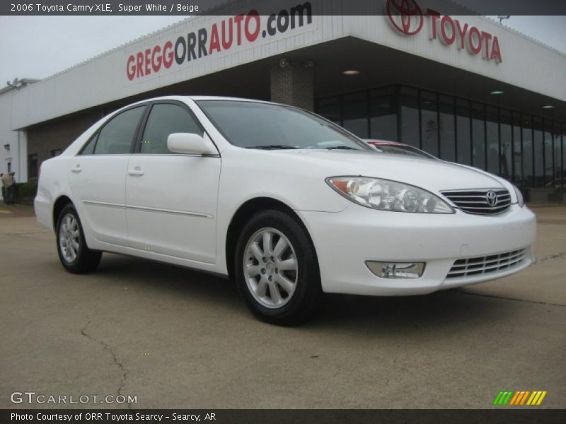 Super White / Beige 2006 Toyota Camry XLE