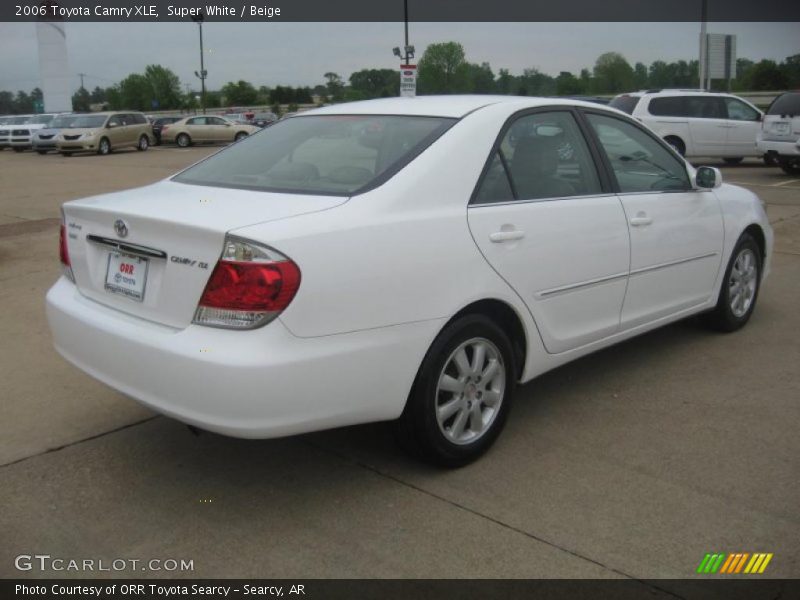 Super White / Beige 2006 Toyota Camry XLE