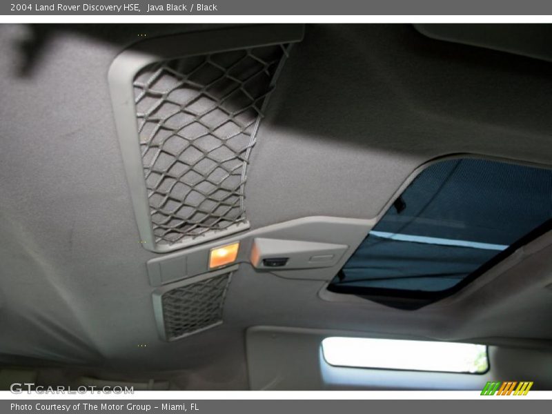 Java Black / Black 2004 Land Rover Discovery HSE