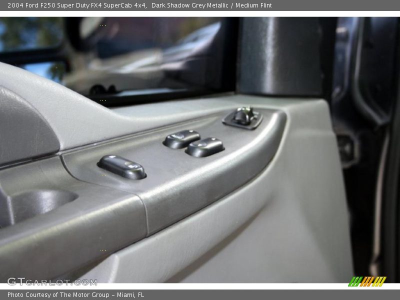 Dark Shadow Grey Metallic / Medium Flint 2004 Ford F250 Super Duty FX4 SuperCab 4x4