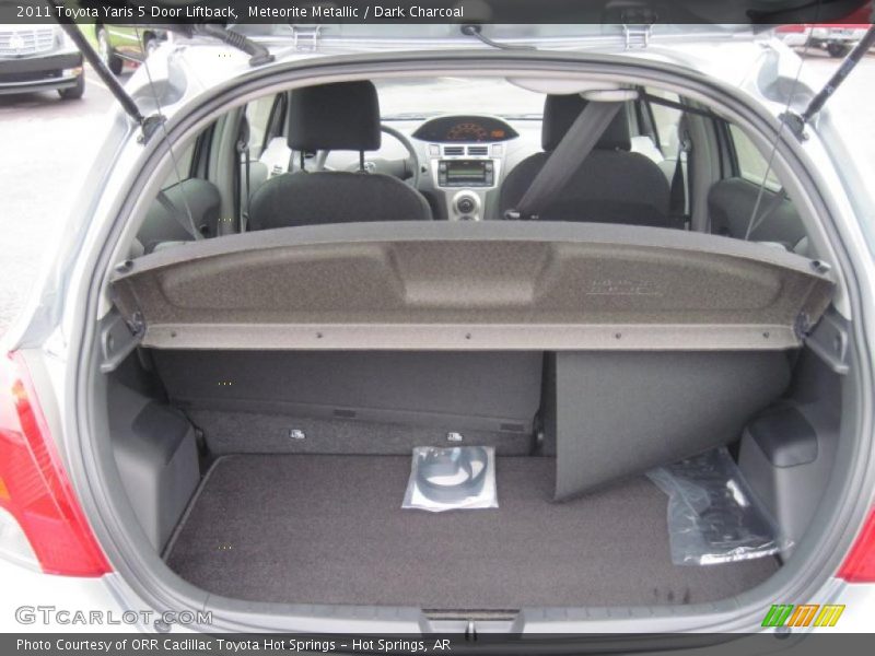  2011 Yaris 5 Door Liftback Trunk