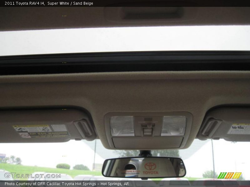 Super White / Sand Beige 2011 Toyota RAV4 I4