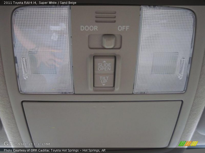 Super White / Sand Beige 2011 Toyota RAV4 I4