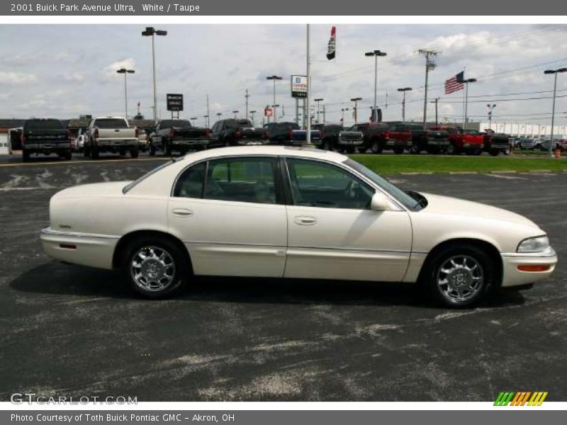 White / Taupe 2001 Buick Park Avenue Ultra