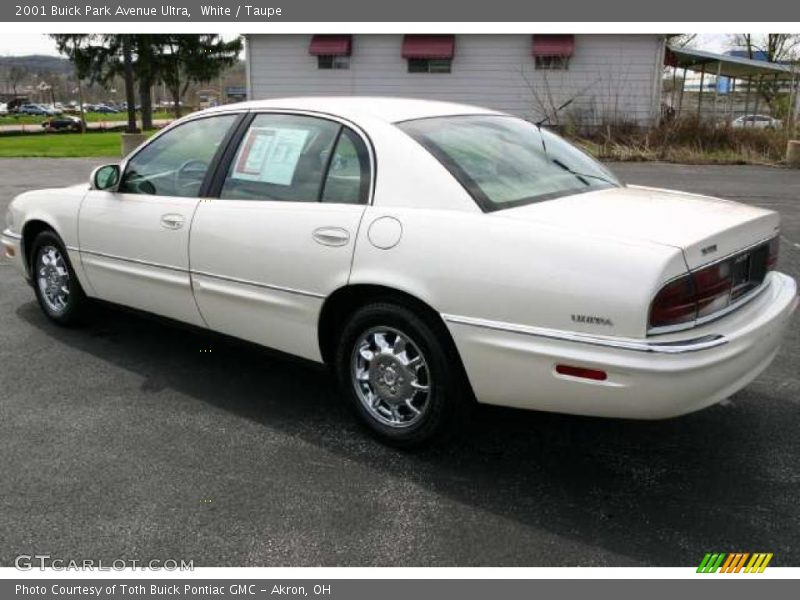 White / Taupe 2001 Buick Park Avenue Ultra