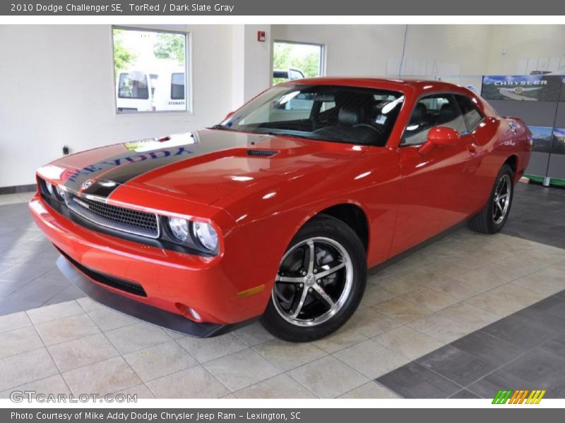 TorRed / Dark Slate Gray 2010 Dodge Challenger SE